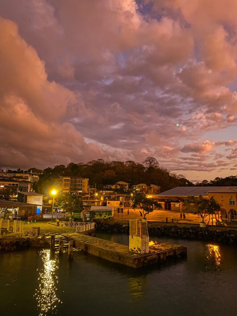 PHOTO 2025 09 24 19 08 23