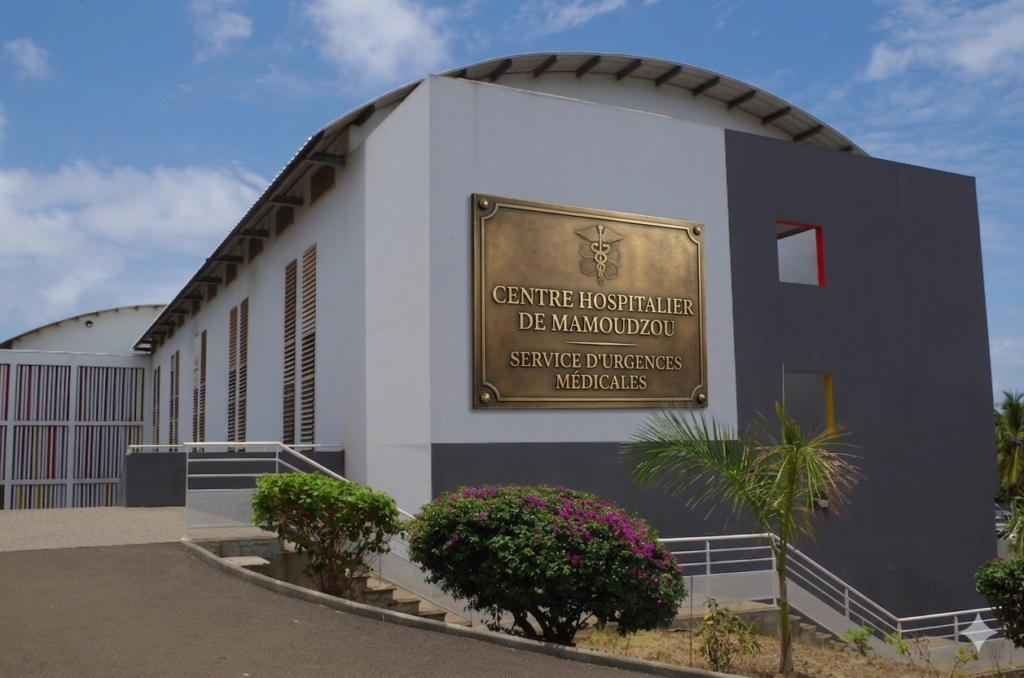 Voici une image du centre hospitalier de Mayotte qui représente la santé à Mayotte.